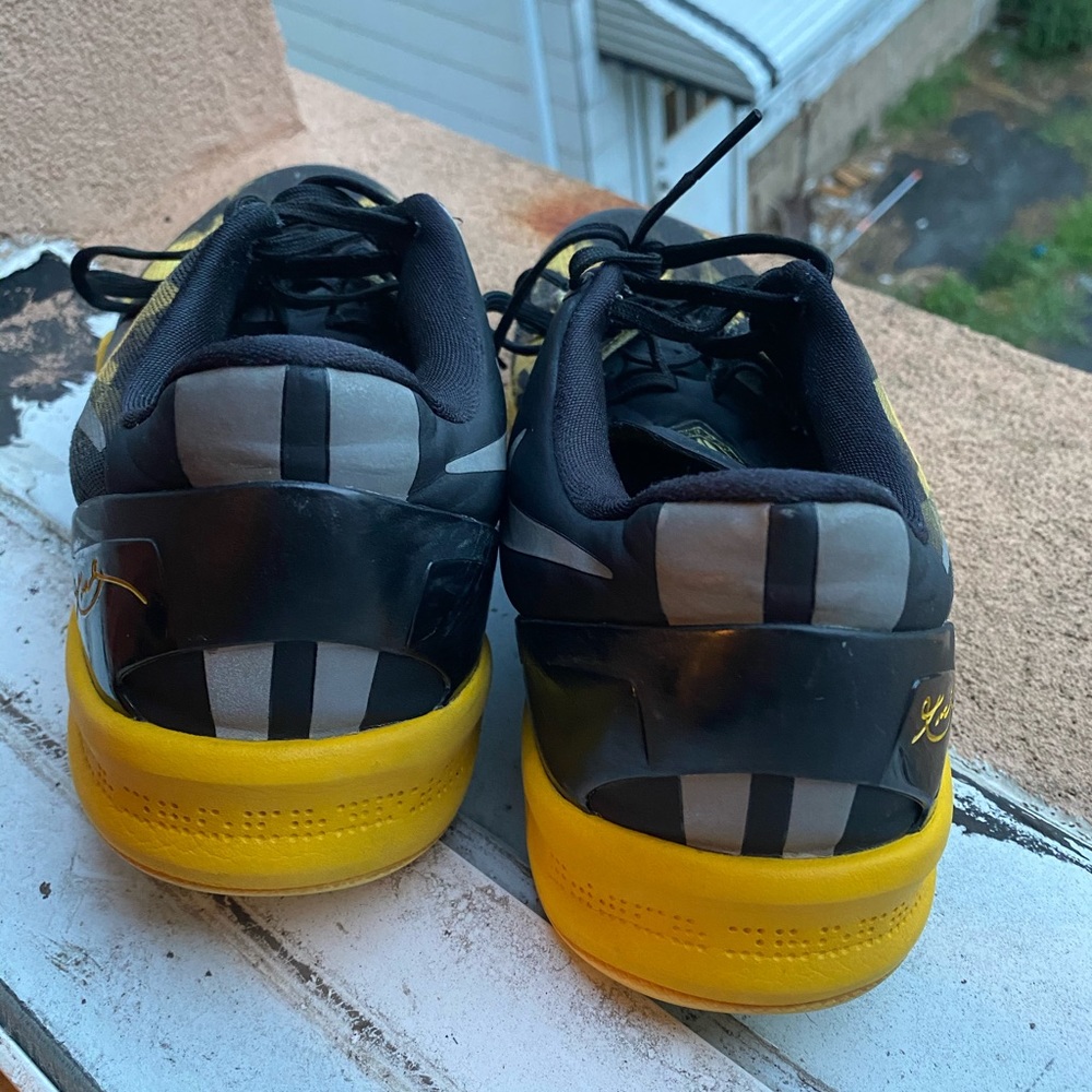 Kobe 8 “Sulfur” - Picture 4 of 5